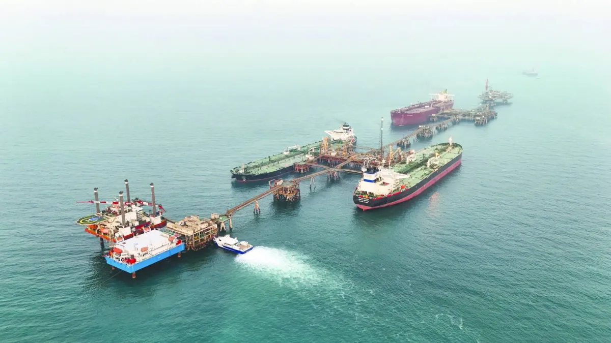 العراق يسعى لتسهيل مرور ناقلات النفط عبر مضيق هرمز بالتنسيق مع ايران