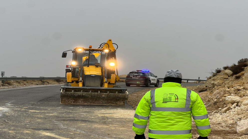 وزارة الاشغال: انخفاض البلاغات يؤكد نجاح خطط الطوارئ خلال المنخفض الجوي