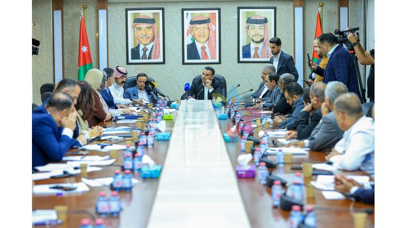 الحكومة: مخزون القمح والشعير آمن ولا صحة لبيع المستورد على أنه محلي