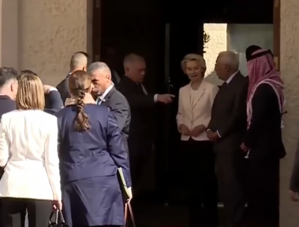 الملك يستقبل رئيسا المجلس والمفوضية الأوروبيين في الحسينية