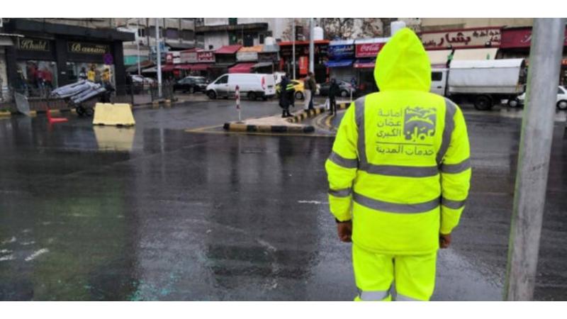 طوارئ قصوى بعمان.. استنفار رسمي وتأهب للمنخفض القبرصي والأرصاد تحدث نشرتها