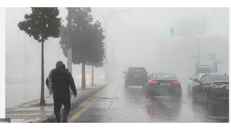 إدارة السير تحذر من استخدام «الفلاشر» أثناء الضباب والأمطار