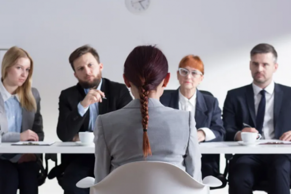 مدعوون لمقابلات شخصية وفاقدون لوظائفهم (أسماء)