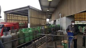 السعيدات: الأمانة ترفض تجديد ترخيص مستودعات غاز وادي السير وتهدد الامداد