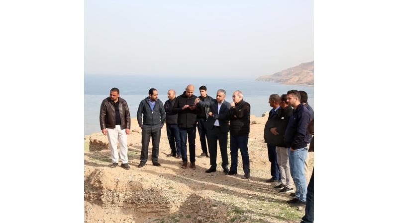 أبو السمن يتفقد مشاريع معالجة أضرار السيول في البحر الميت والكرك