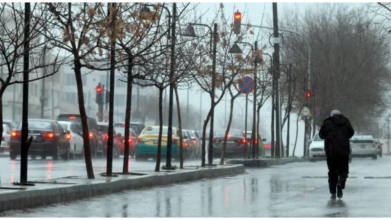 منخفض جوي يضرب المملكة الثلاثاء.. أمطار غزيرة وبرد ورياح عاتية