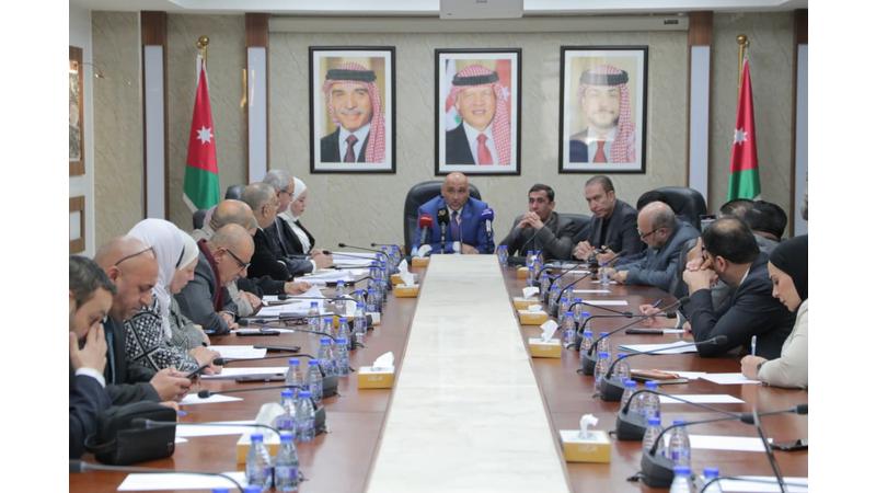 الحكومة: توحيد التأمين الصحي الاجتماعي وتوسيع الشمول قبل نهاية العام