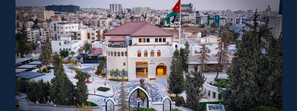 الحكومة: عطلة الثلاثة أيام مطروحة ومرتبطة برقمنة الخدمات وآراء الخبراء