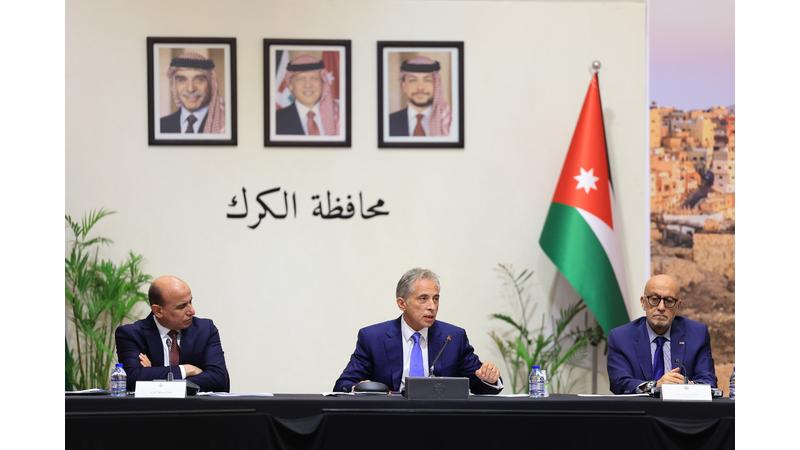 بدء جلسة مجلس الوزراء في محافظة الكرك