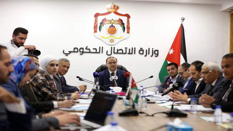 الحكومة تستعرض الخطة الإعلامية الإجرائية للاستعداد لشهر رمضان