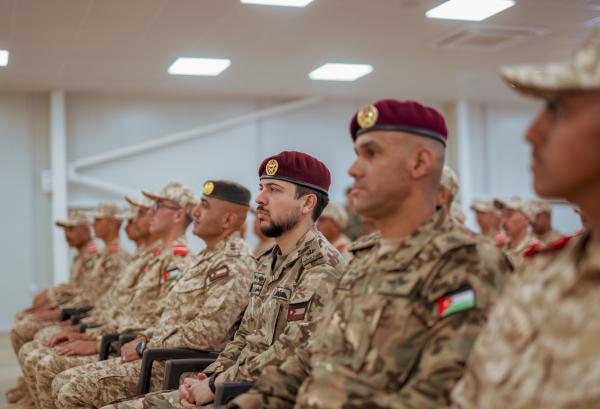 ولي العهد يؤكد أهمية برنامج خدمة العلم وأثره على حياة المكلفين