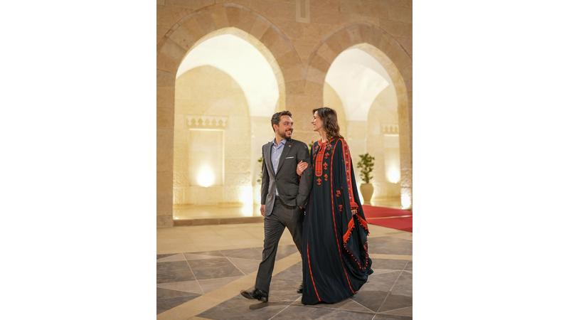 ولي العهد ينشر عبر انستغرام: مع رجوة اليوم خلال الإفطار مع العائلة.. كل عام وأنتم بخير