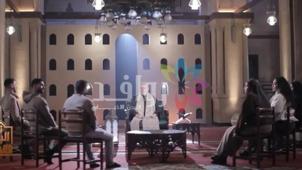 ولا تجسسوا .. علي جمعة يفتي بحرمة تفتيش هواتف الأبناء فوق 17 عاماً