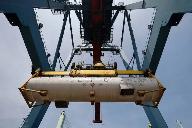 إندونيسيا تعزز واردات النفط الامريكي لمواجهة اضطرابات الشرق الاوسط