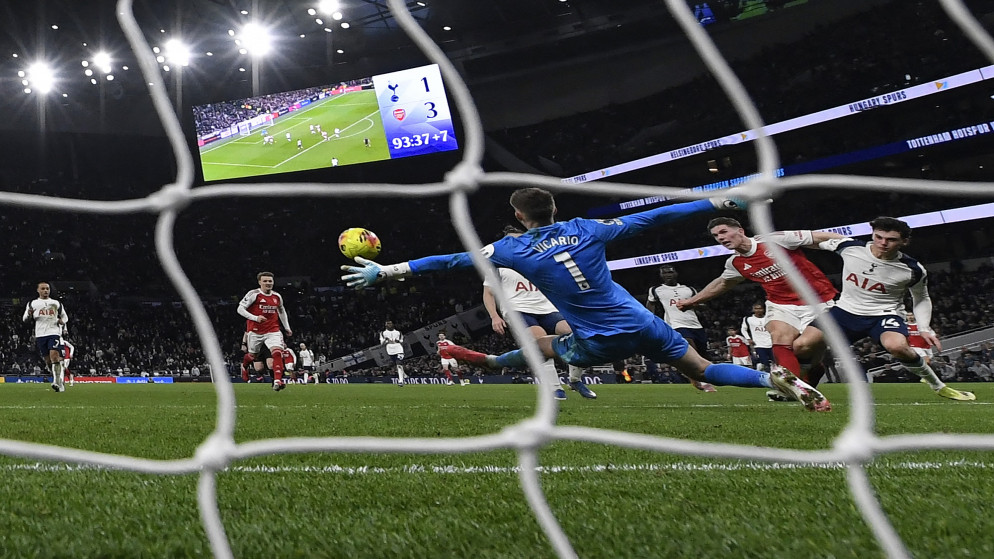 ارسنال يكتسح توتنهام برباعية في ديربي شمال لندن