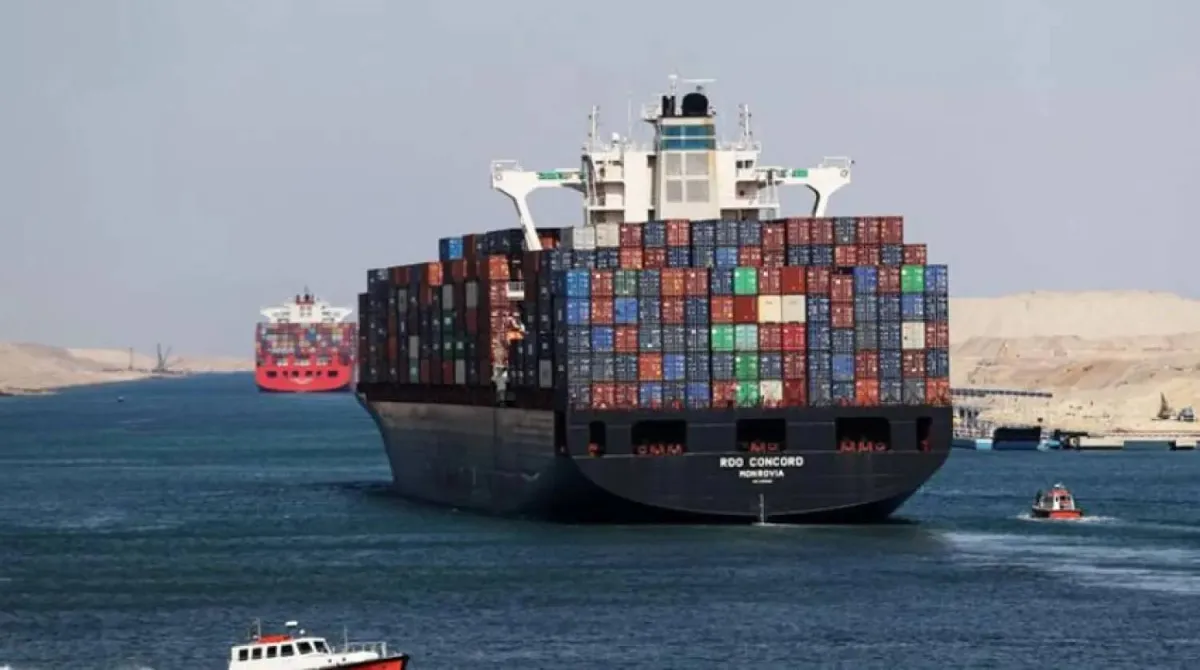 مسؤول روسي يحذر من اضطرابات حادة بأسواق السلع بسبب مضيق هرمز