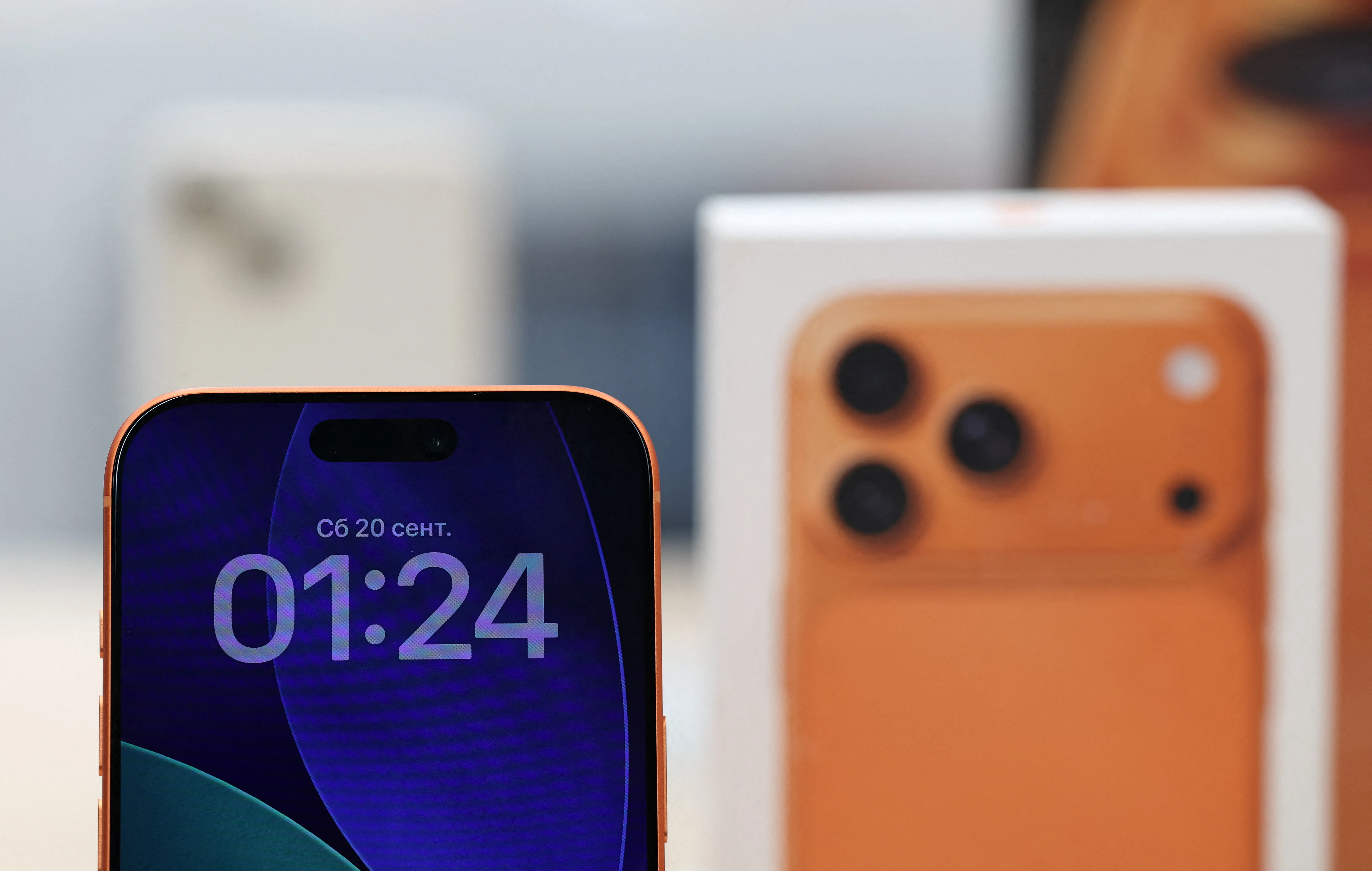 ابل تحدث كاميرا ايفون 18 برو بمستشعر فائق وتحسينات في التصوير الليلي