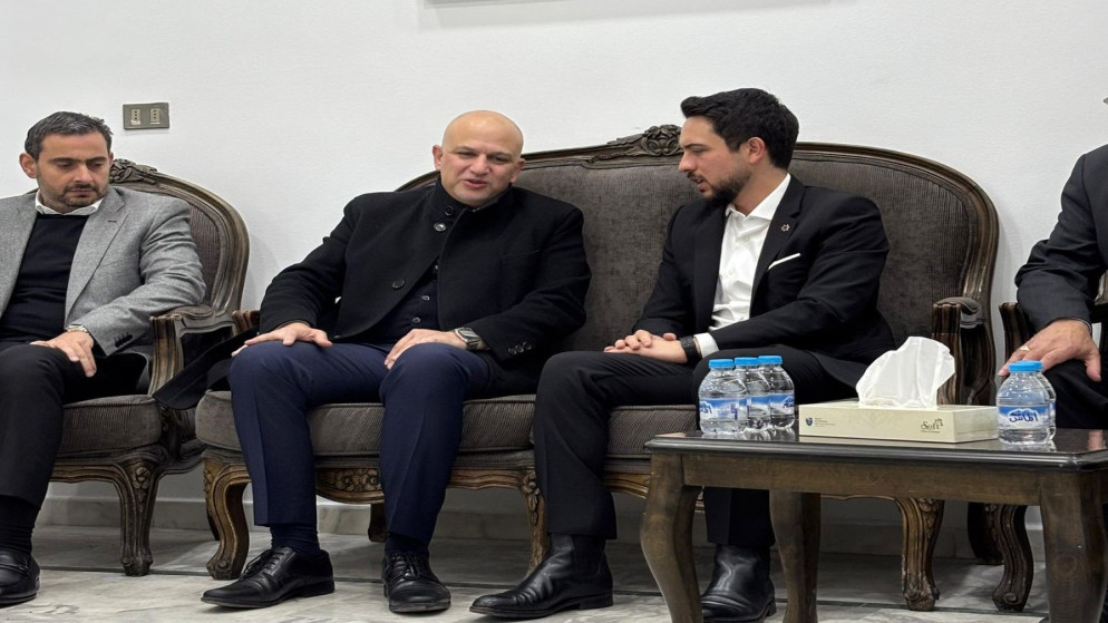 ولي العهد يعزي الغرايبة بوفاة نجله في عمان