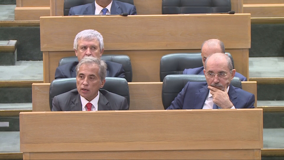 رئيس الوزراء: الاردن فوق كل اعتبار ولن يكون ساحة حرب