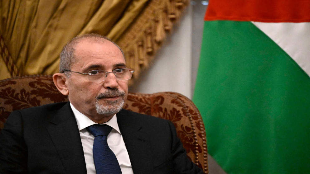 الصفدي يبحث مع نظيره الجيبوتي تداعيات التصعيد الاقليمي