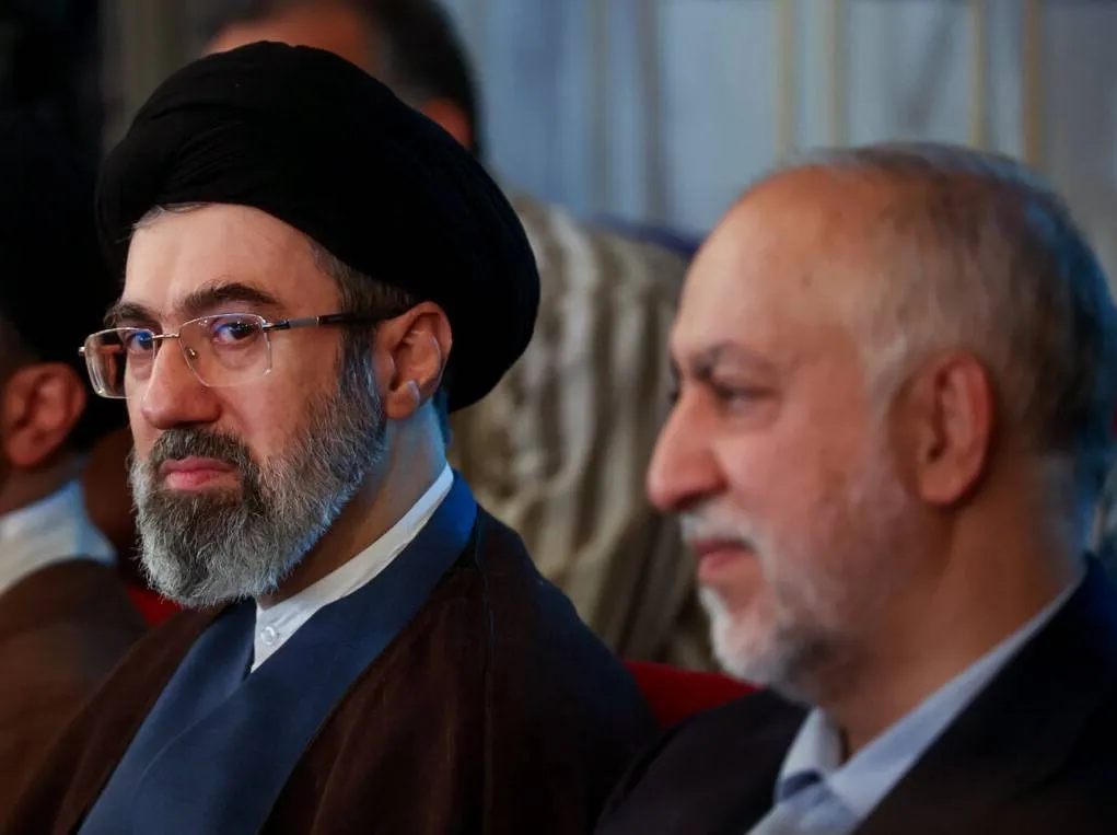 إيران تستعد لإعلان المرشد الجديد وسط ترقب إقليمي ودولي