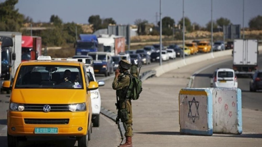 استشهاد فلسطيني وإصابة شقيقه في هجوم مستوطنين بالخليل