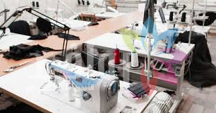 قطاع الجلدية والمحيكات يغطي موسم العيد والطلب المرتفع