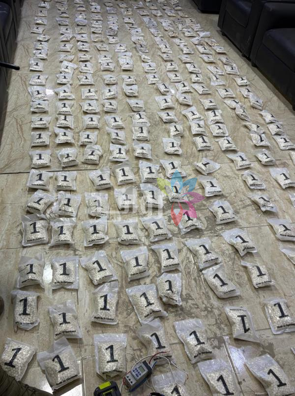 الجيش: إحباط 4 محاولات لتهريب كميات من المخدرات عبر بالونات