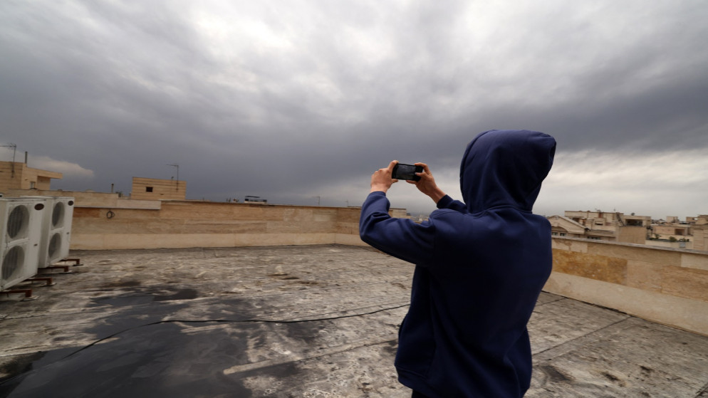 تصعيد خطير: انفجارات تهز إيران وإسرائيل تعلن يوم مواجهة قوي