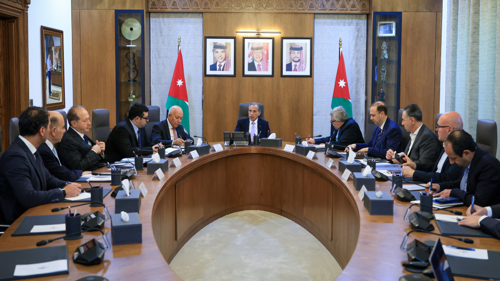 حسان يبحث تعزيز سلاسل التوريد والشحن مع شركات الملاحة في ظل التحديات الاقليمية