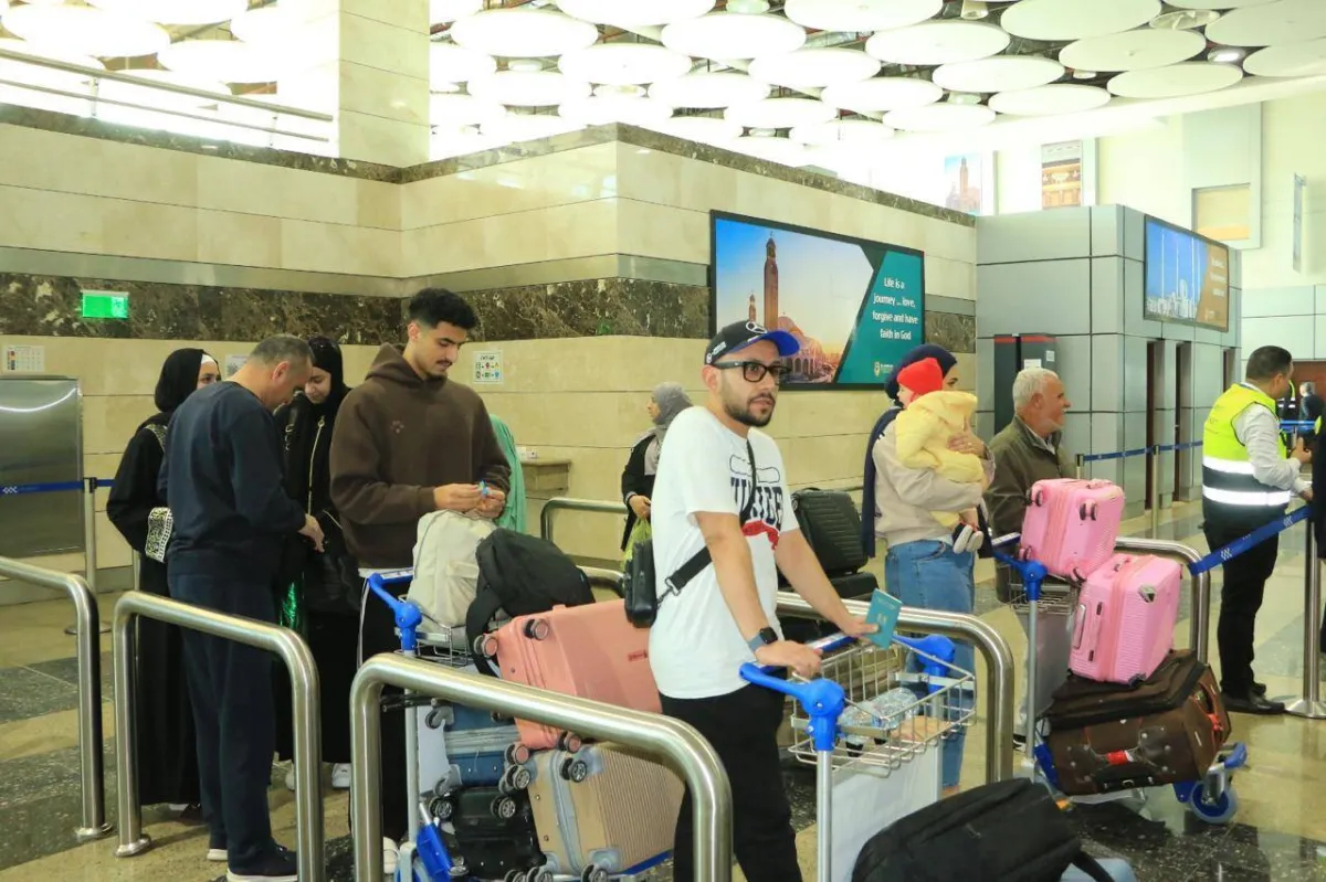 مصر تكثف جهودها لإعادة مواطنين عالقين بسبب اضطرابات الطيران