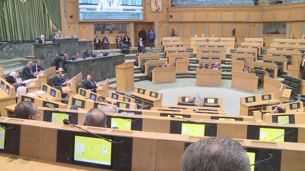 مجلس النواب يناقش قانون عقود التامين لتعزيز الشفافية وحماية حقوق المواطنين