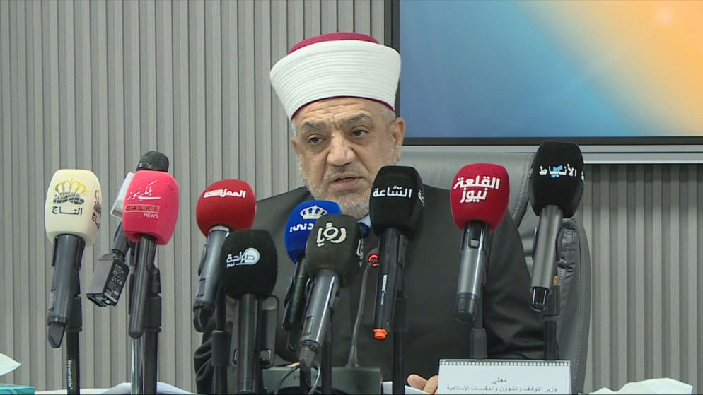 وزير الاوقاف يكشف خطة شاملة لشهر رمضان تتضمن قضاء ديون الغارمات وتوزيع زكاة الفطر