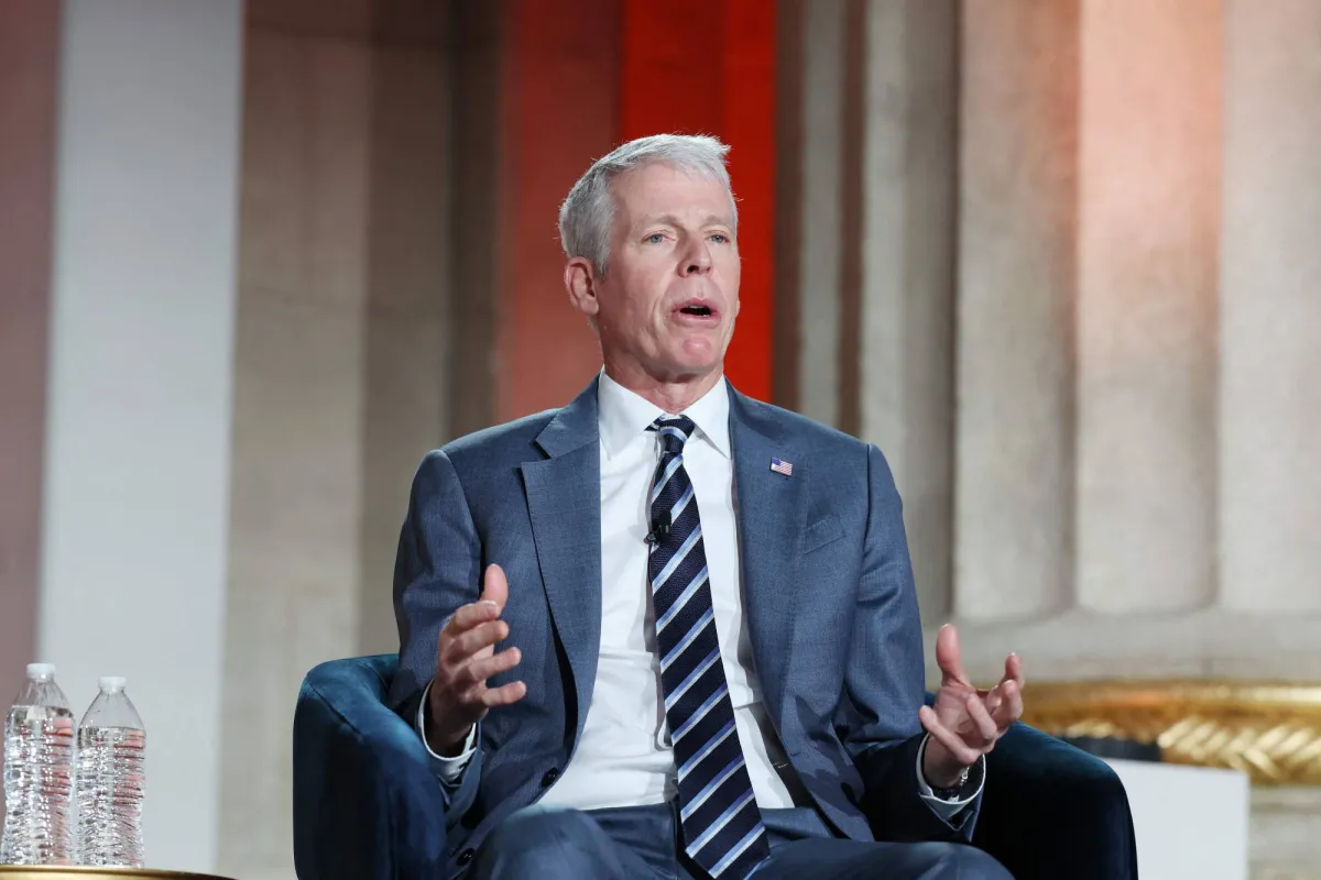 وزير الطاقة الامريكي يكشف خطة لتامين مضيق هرمز