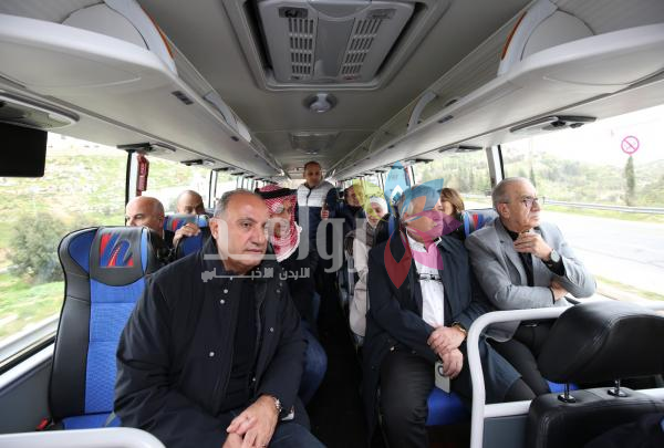 إطلاق مسار الباص السريع بين عمّان والسلط