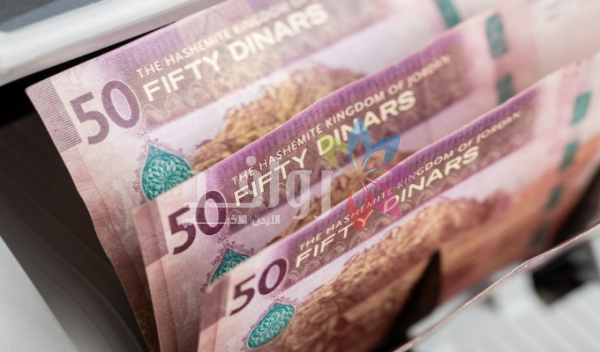 المالية: صرف رواتب القطاع العام الثلاثاء