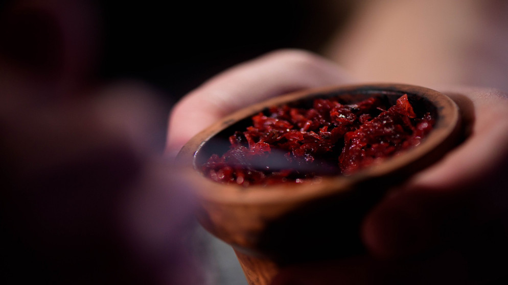 منع بيع المعسل بالفرط في الأردن وتقييده بعبوات نظامية