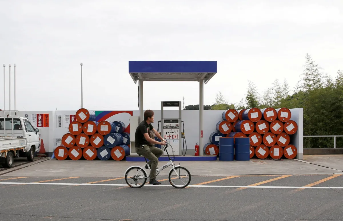 اليابان تطلق سراح احتياطياتها النفطية الاستراتيجية لمواجهة ارتفاع الاسعار