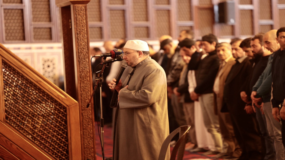 الأردنيون يحيون ليلة القدر بالدعاء لحفظ الأمن والاستقرار