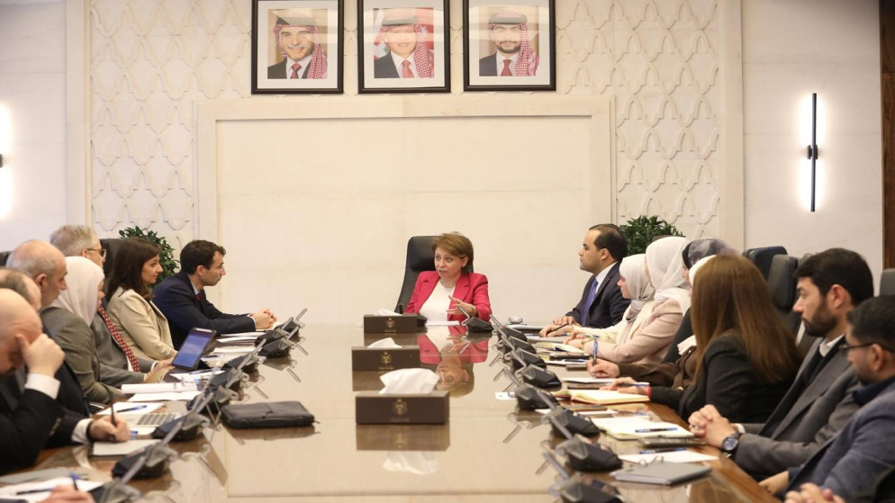 البلبيسي تطلق مشروعي تطوير الخدمات والسجل الوطني للأعمال