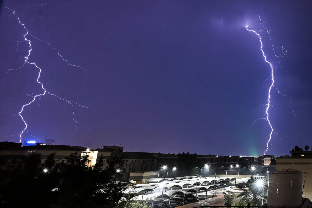 انسحاب ماكواري من صفقة خطوط انابيب النفط الكويتية وسط مخاوف اقليمية