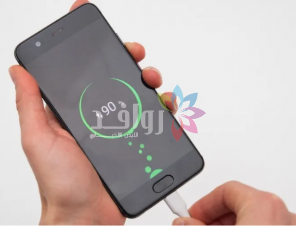 نفعلها يومياً .. 5 عادات شائعة تدمر بطارية هاتفك