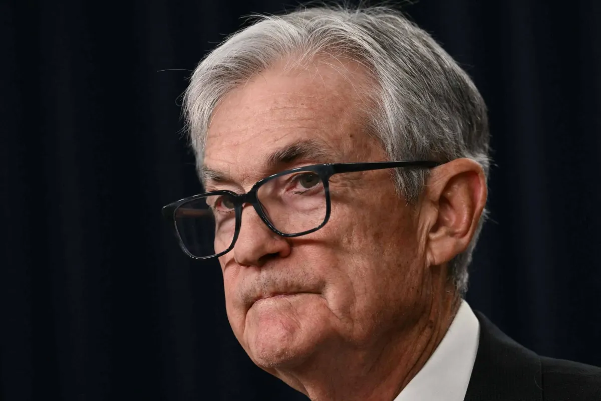 باول يحذر: ارتفاع أسعار الطاقة يهدد بخطر التضخم