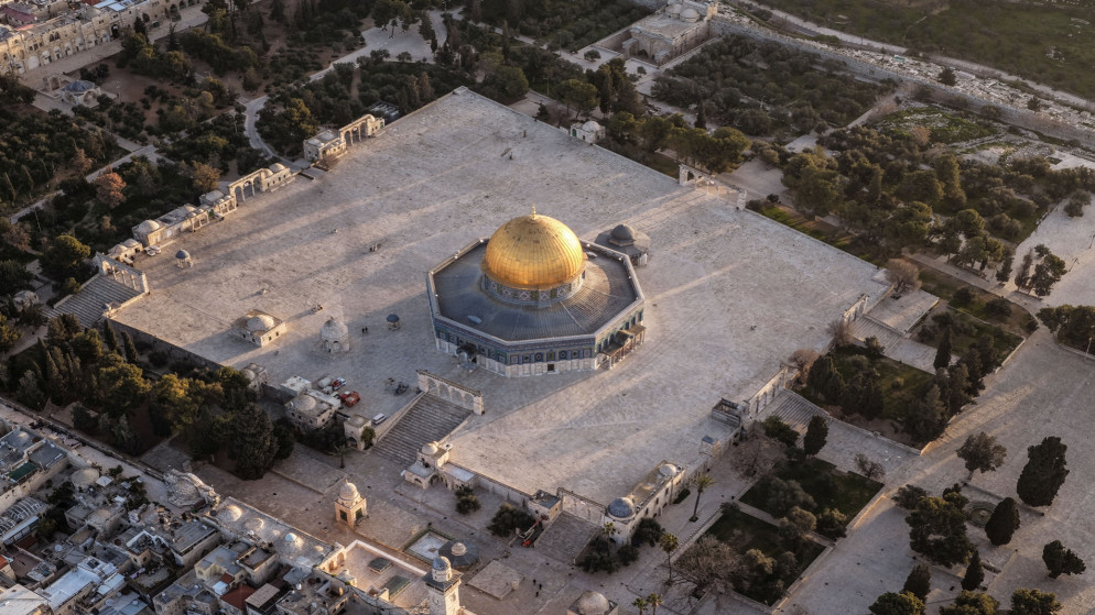 تصعيد بالقدس: الاحتلال يواصل إغلاق المسجد الأقصى ويمنع صلاة التراويح