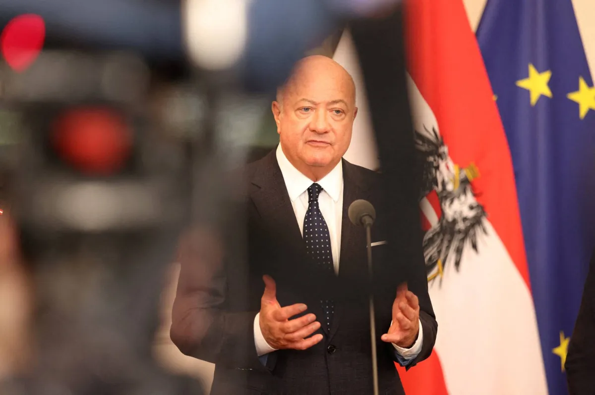 النمسا تتخذ تدابير عاجلة لخفض ضريبة الوقود وتقييد أرباح التجار