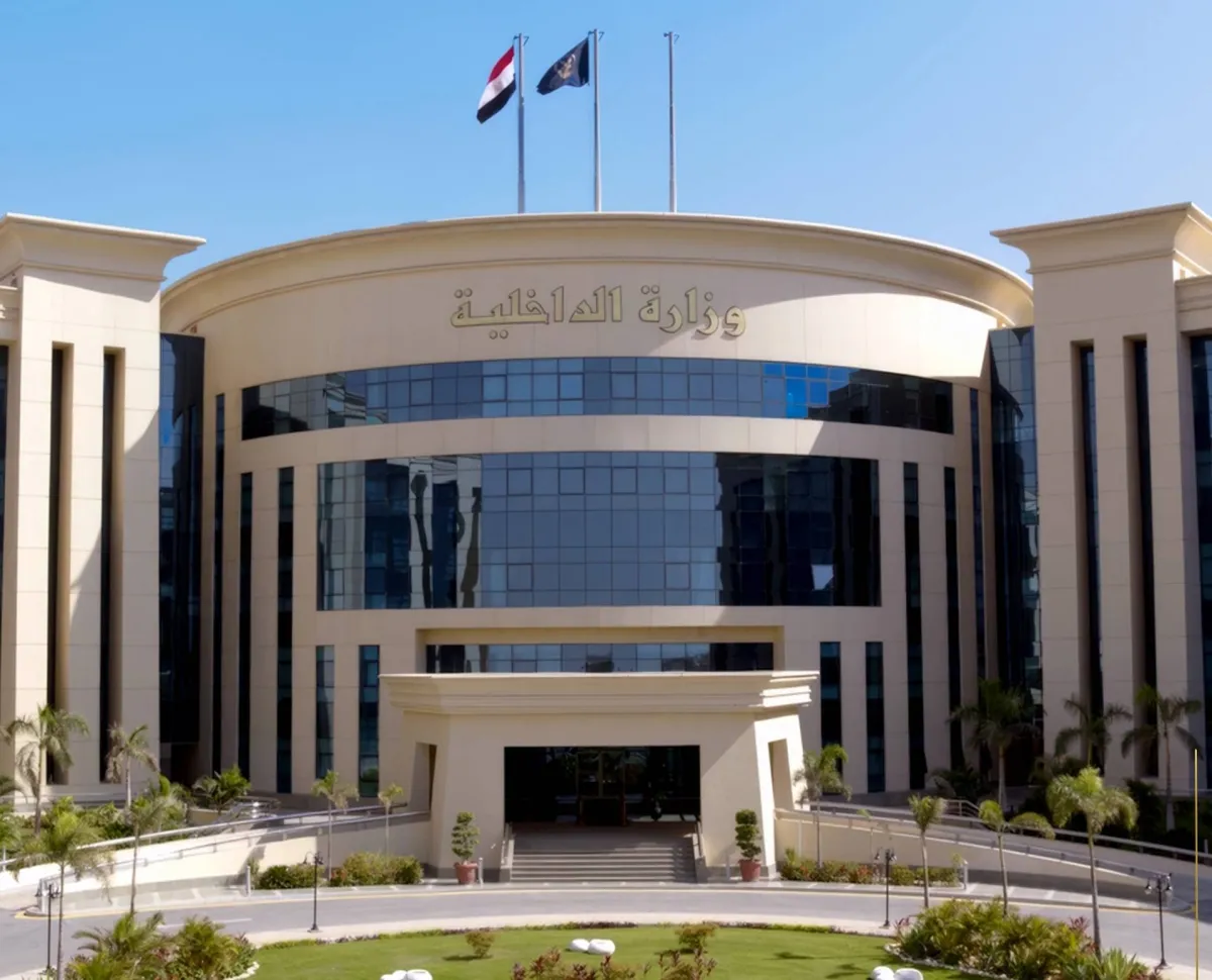 مصر تفكك شبكة دولية للمراهنات الالكترونية وتطالب بتعديلات تشريعية