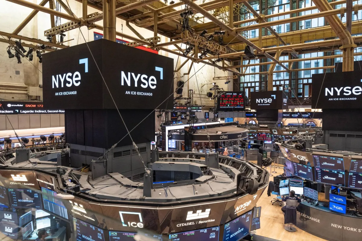 تقلبات الاسواق العالمية وسط مخاوف التضخم وتصاعد التوترات الجيوسياسية