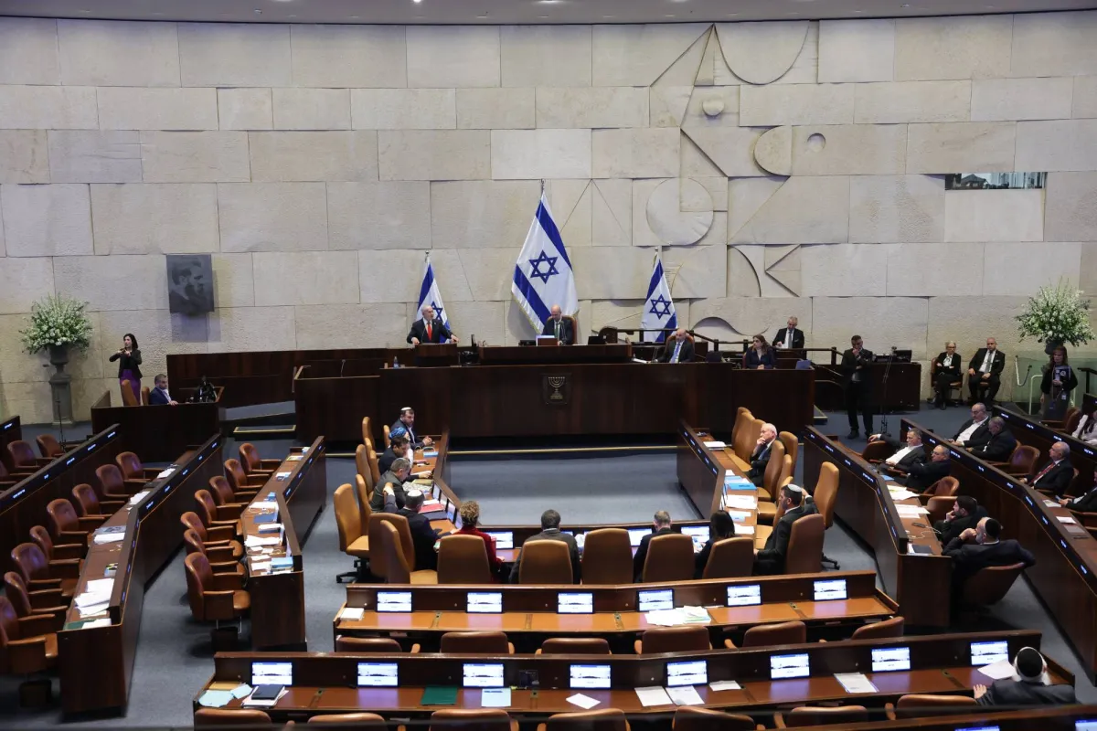 نتنياهو يتراجع عن انتخابات مبكرة وخطة للبقاء في السلطة