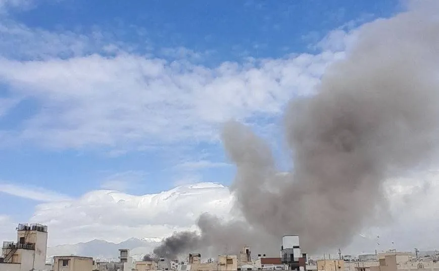 تصعيد عسكري في ايران وهرمز وسط تحذيرات متبادلة بين طهران وواشنطن