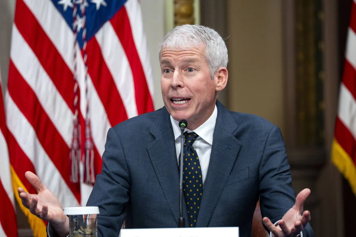 وزير الطاقة الامريكي يكشف: النفط الايراني يغزو الاسواق قريبا